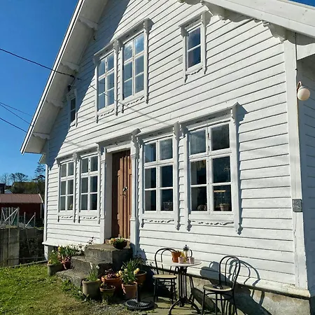 1800s Shiphandler's On Karmoy Casa de Férias Sæveland