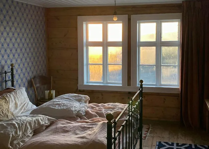 펜션 1800s Shiphandler's On Karmoy Sæveland