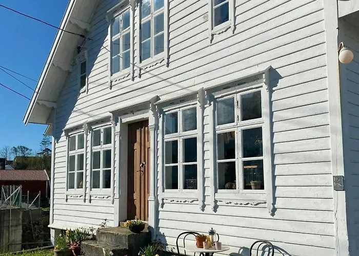 1800s Shiphandler's On Karmoy Holiday home Saeveland